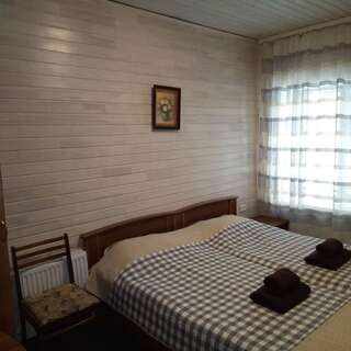 Гостиница Гостиничный комплекс Тау-Таш Абзаково Бюджетный двухместный номер с 2 отдельными кроватями-1